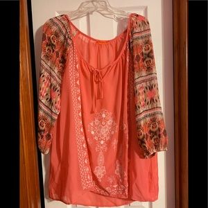 Junior’s Plus Blouse